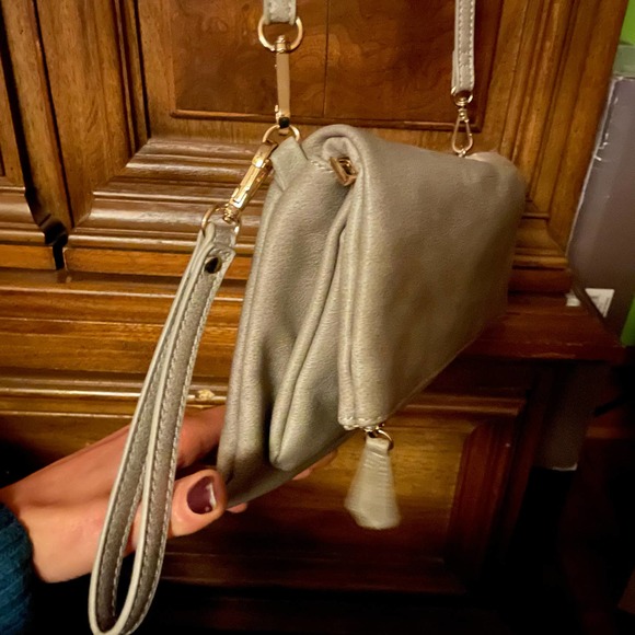 Gray/Gold Multi-Compartment Purse/Clutch Convertible - Picture 4 of 10